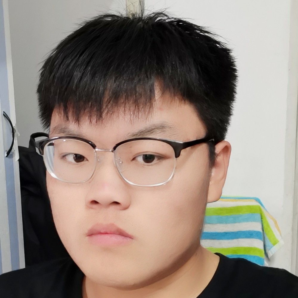多情爱冷眸的照片