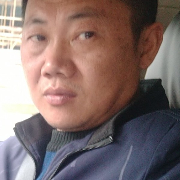 楼房爱笑点低的照片