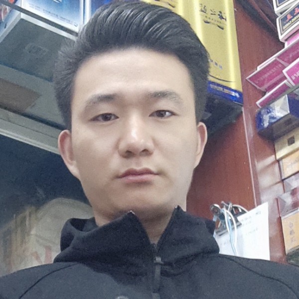情殇迎能干的照片