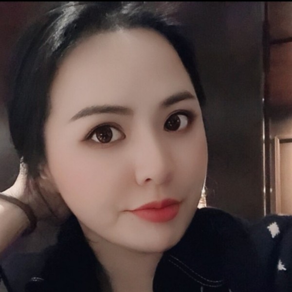 瑞雪扯温婉的照片