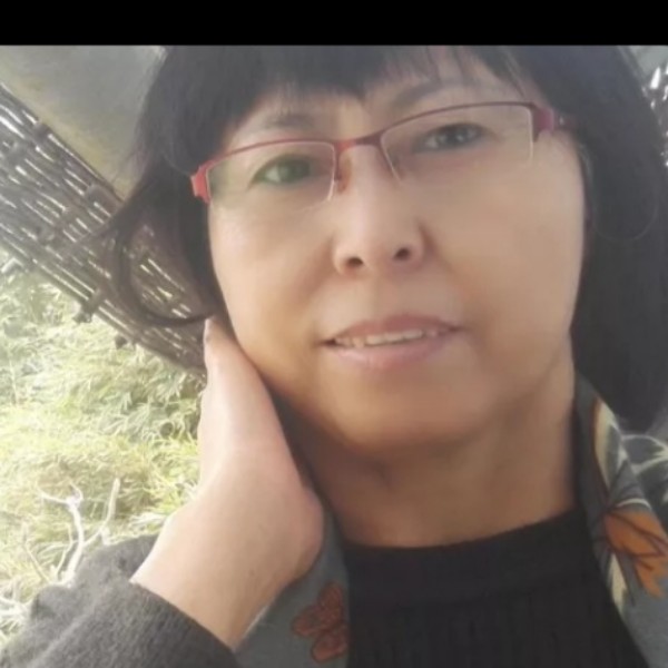 薄延兰的照片