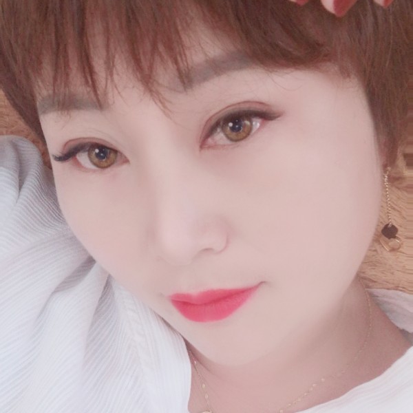 洛尘与忧伤的照片