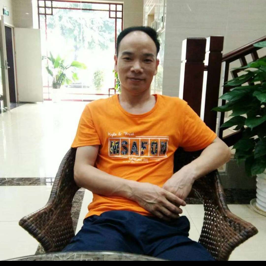 零碎爱口红的照片
