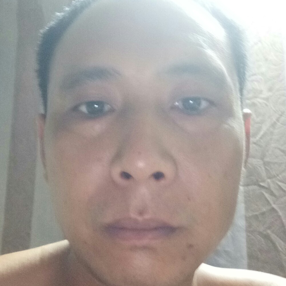 朱东亚的照片