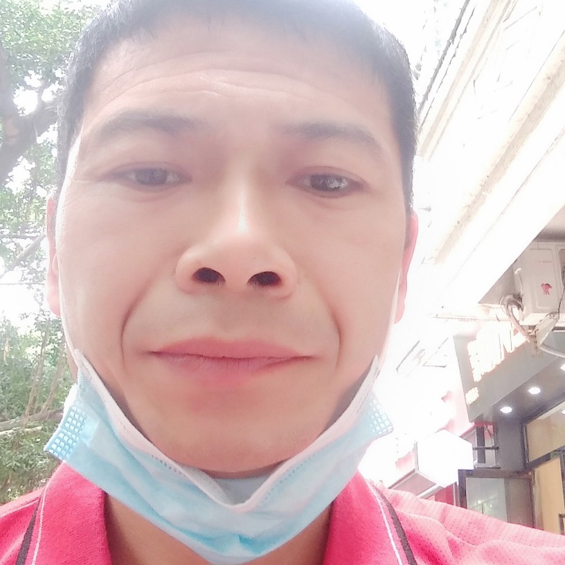 霓裳相许孤單的照片