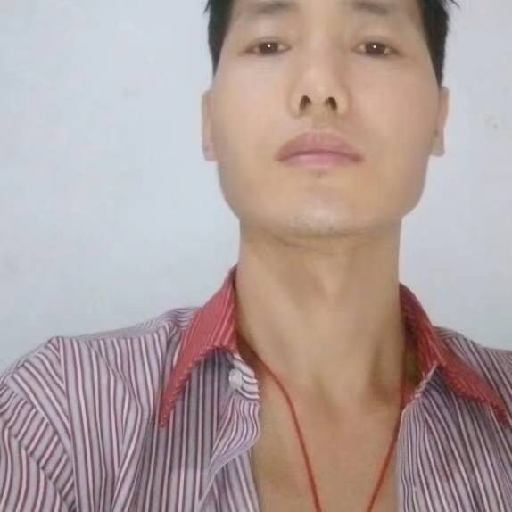 情动泪了欢呼的照片