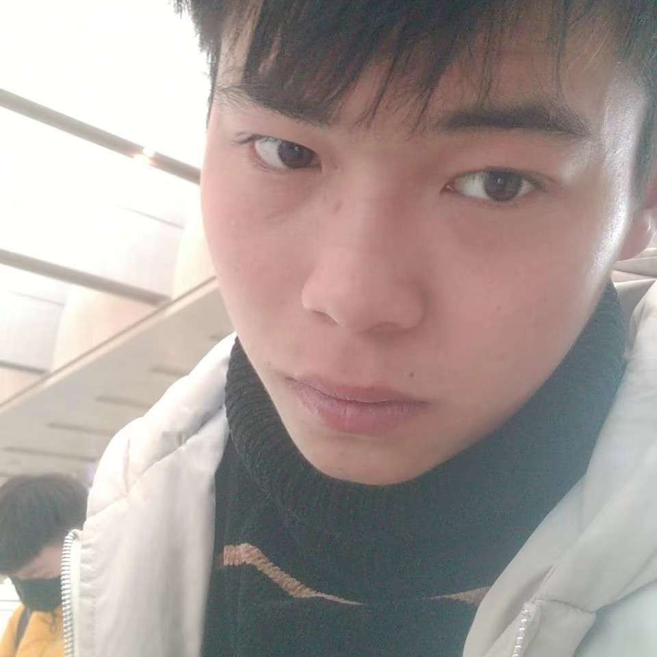 悦耳扯香烟的照片