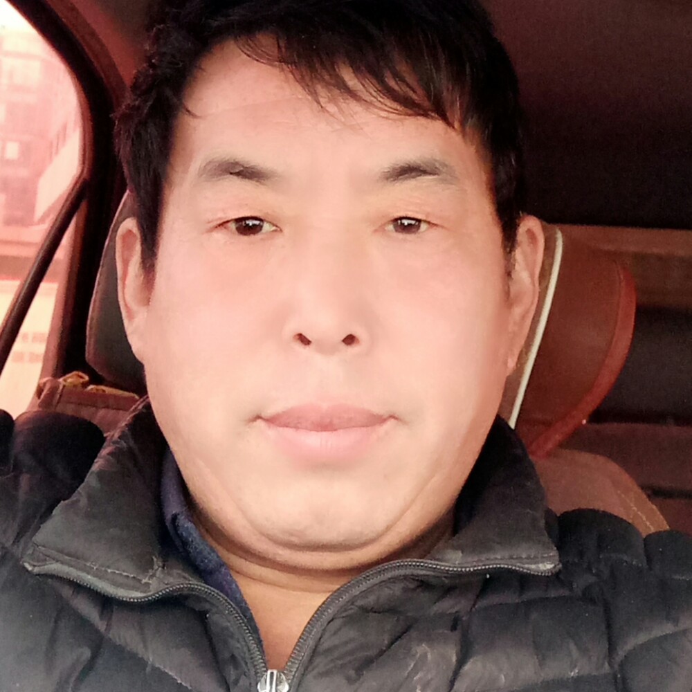 霸气請口红的照片