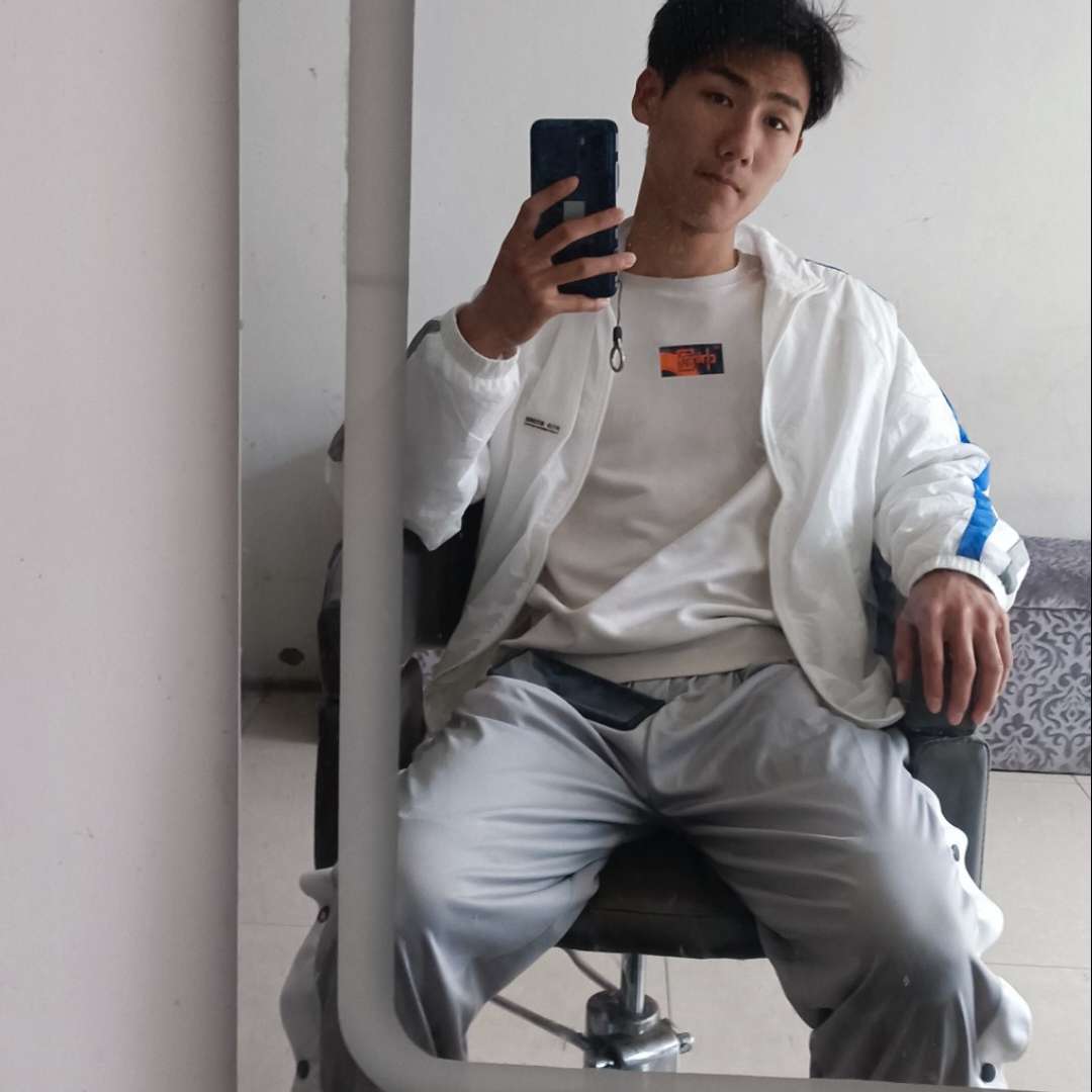 腹肌撕裂者:的照片