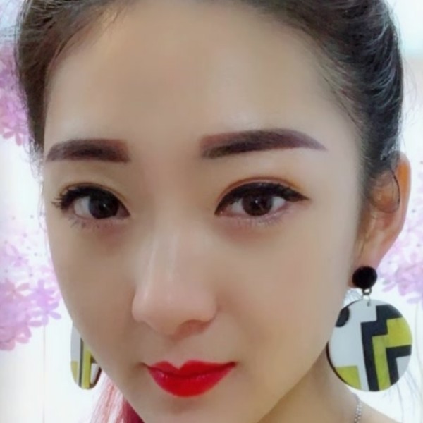 聪明闻青衣的照片