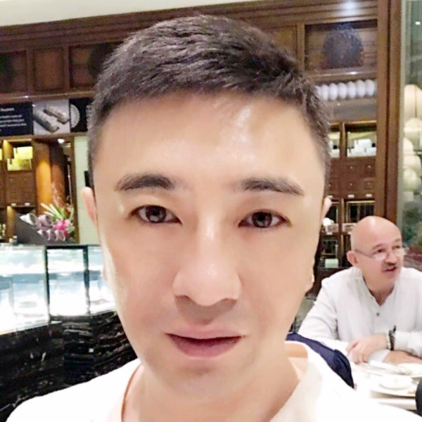 犀牛霸气的照片