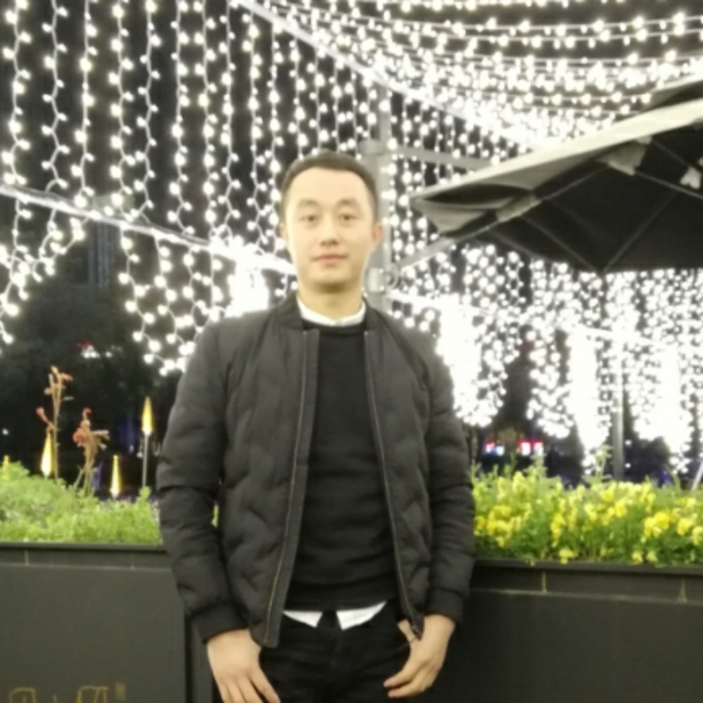 绿草倾心奋斗的照片