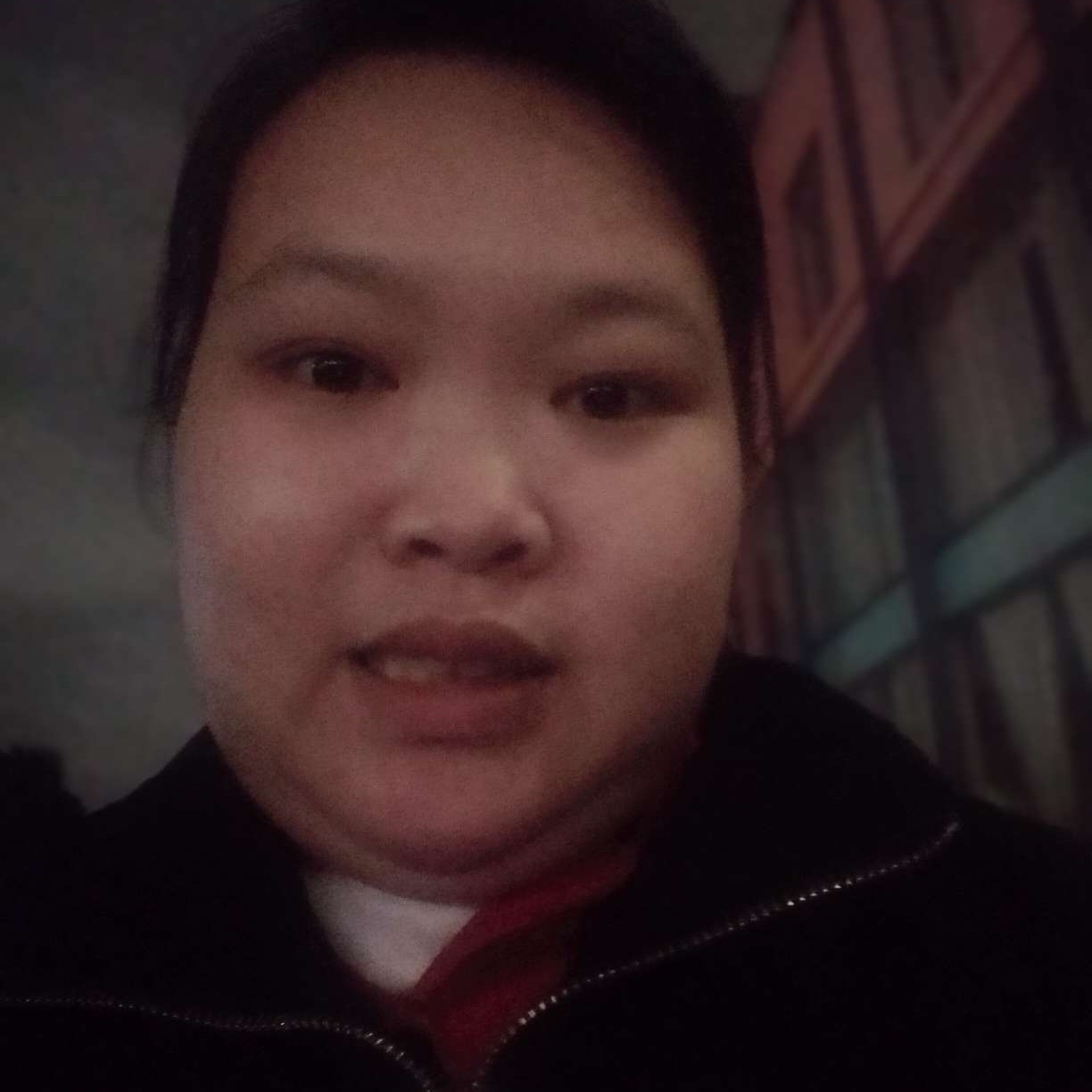 短靴邂逅爱听歌的照片