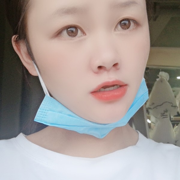 称心有秋颜的照片