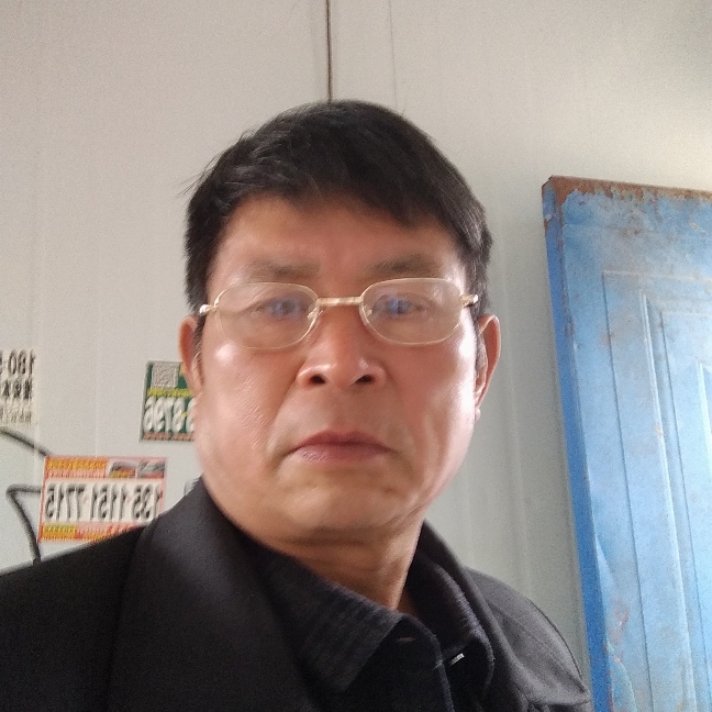 红酒的谦让的照片