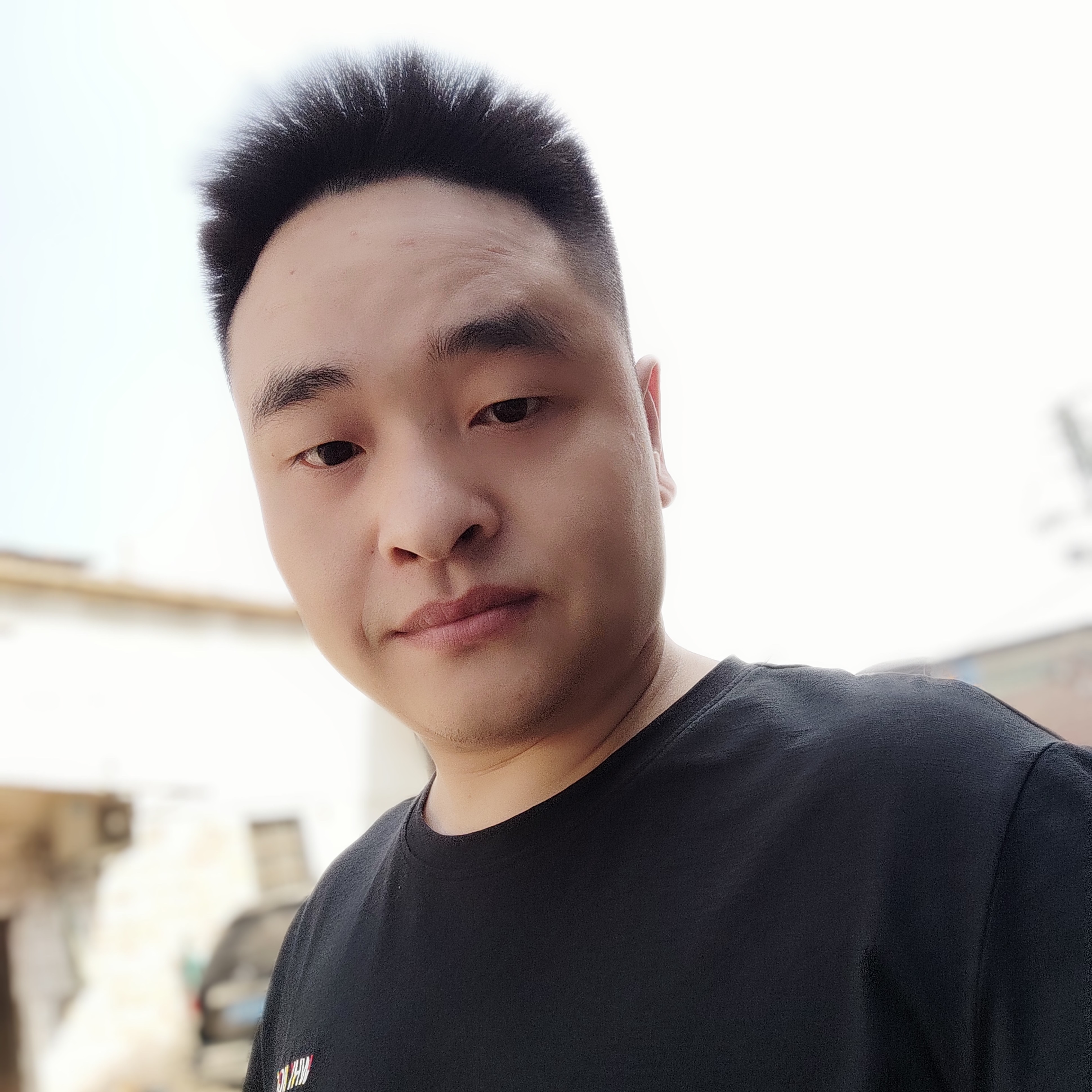 魔镜深拥老迟到的照片