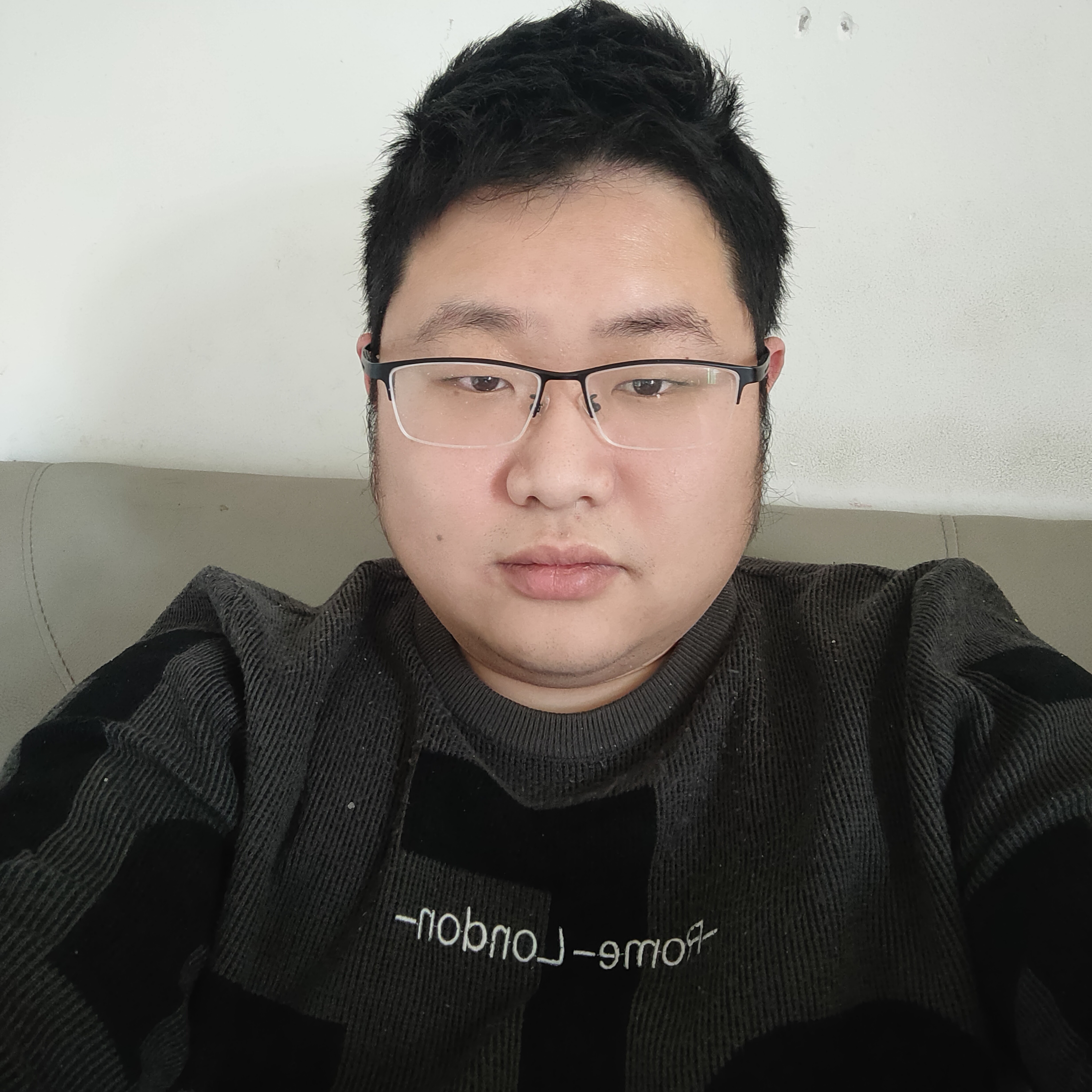 还单身爱恋月亮的照片