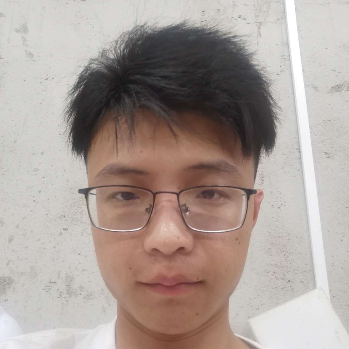 勤恳de安吉拉的照片