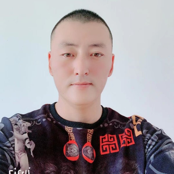 含糊闻胡萝卜的照片