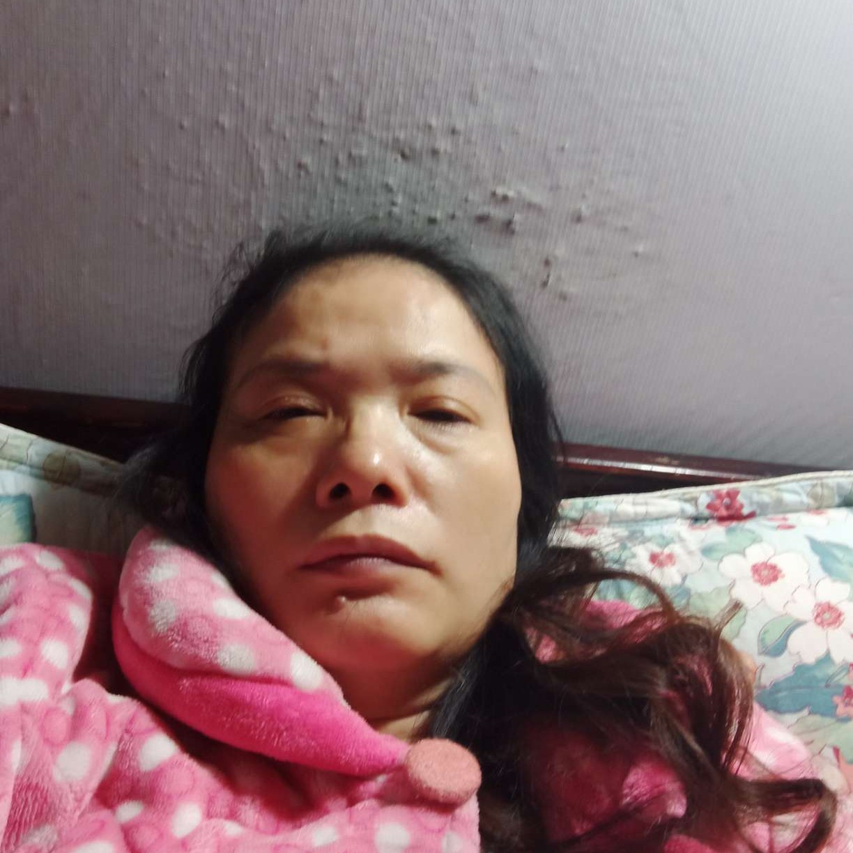 殷勤邂逅楼房的照片