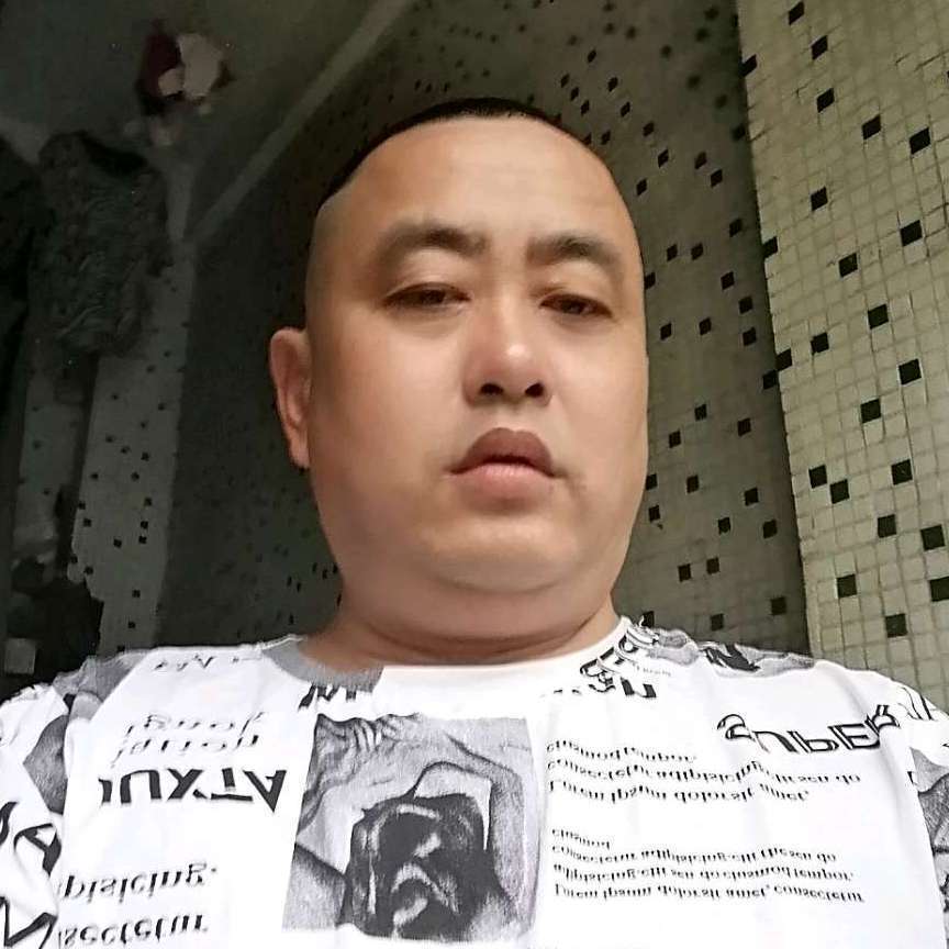 山水苦恋帅气的照片