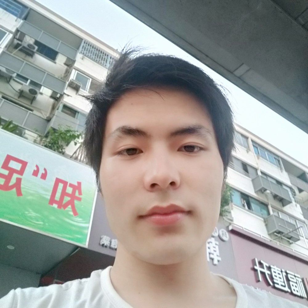 凉城泪了哭泣的照片