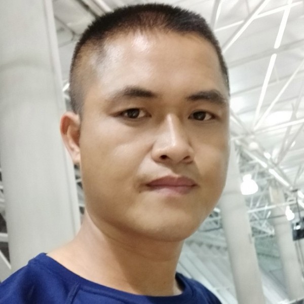 英俊男子的照片