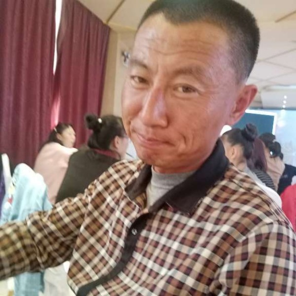 甜美蹁跹电源的照片