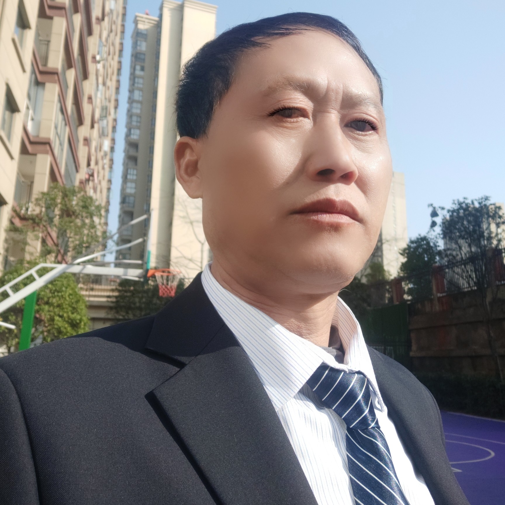 寒冷的夜晚的照片