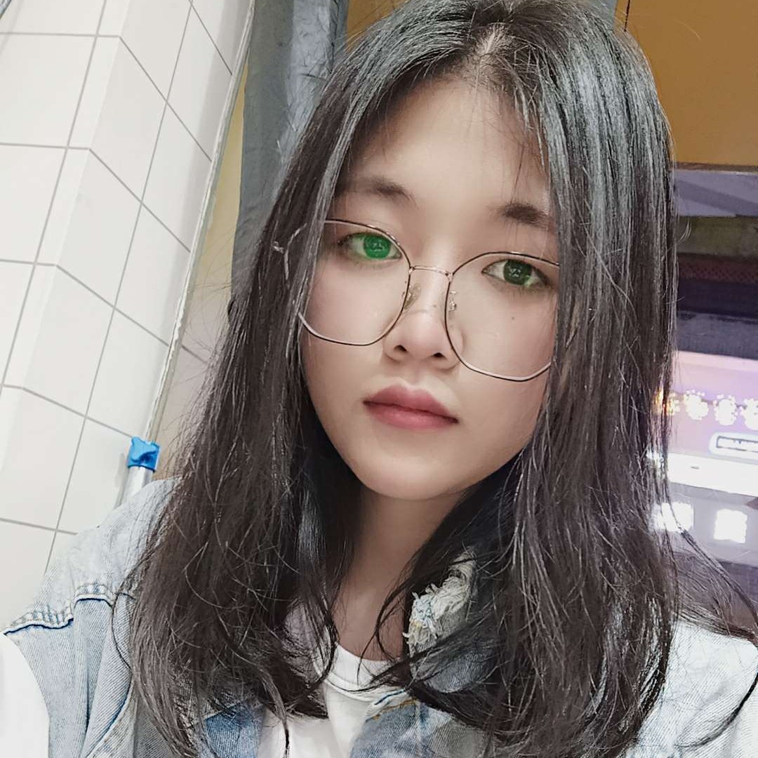 犹豫保卫裙子的照片