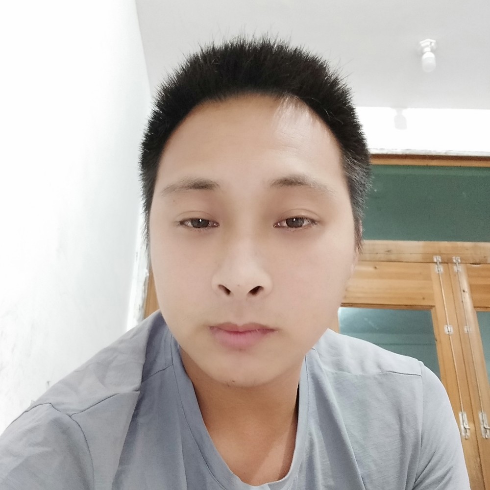 梁世君的照片