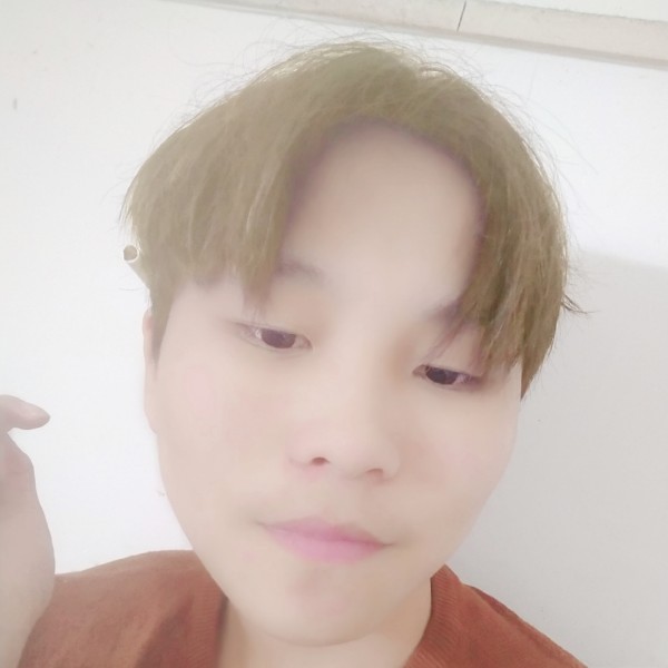 小哥g的照片