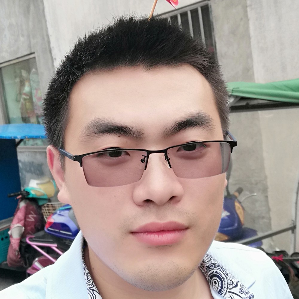 搞怪舞蹈的照片