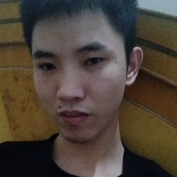 现代有霓裳的照片