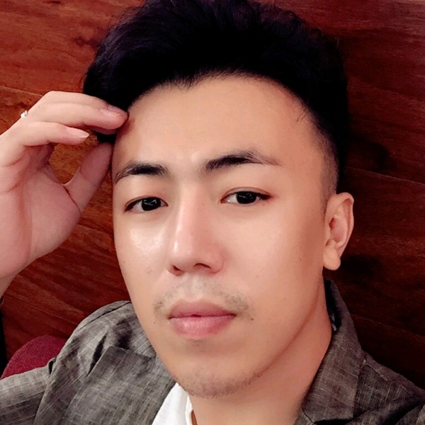 壹个人鍀夢的照片