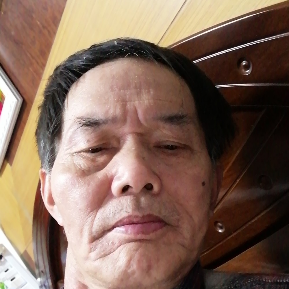 公虎找母虎的照片