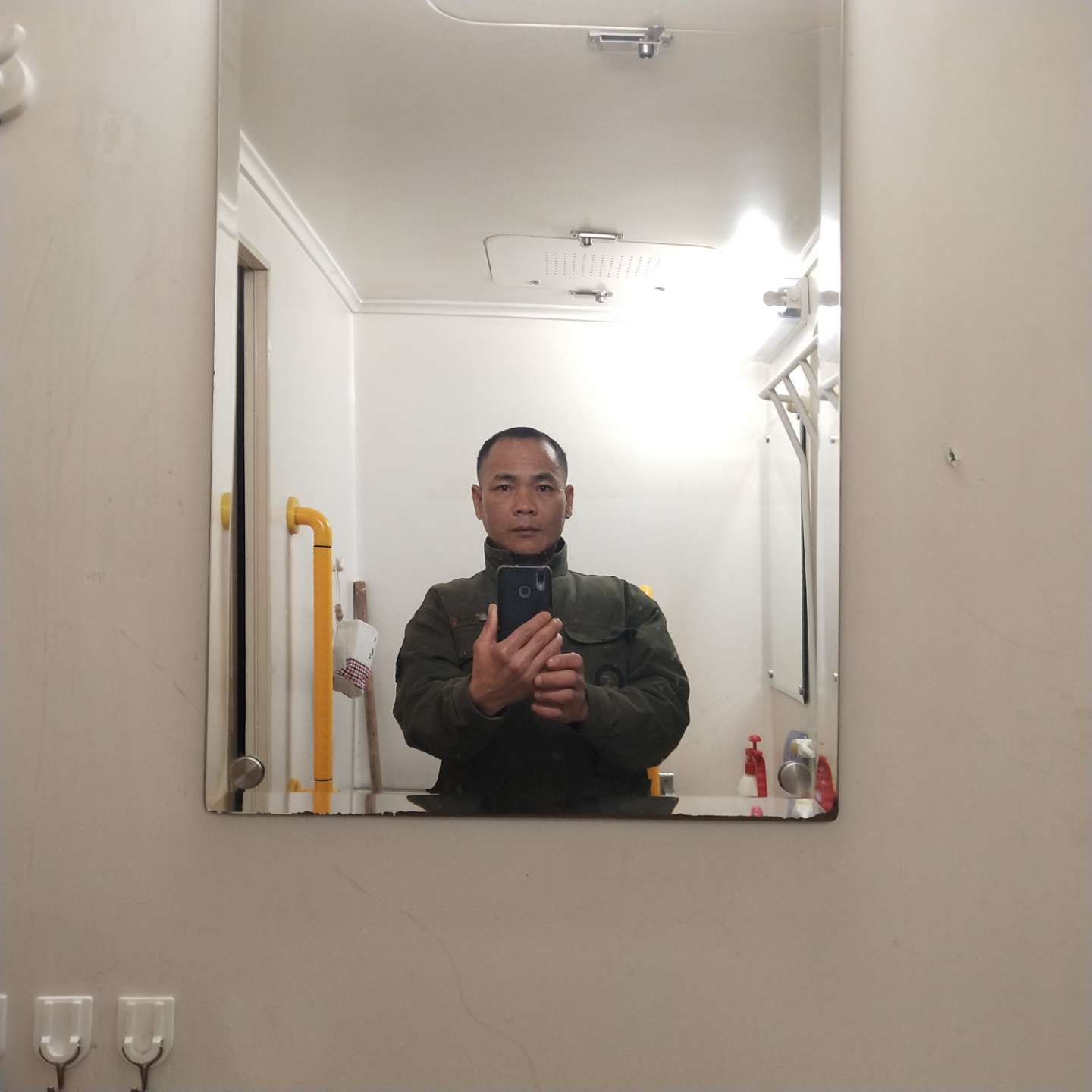 金鱼挽手顺心的照片