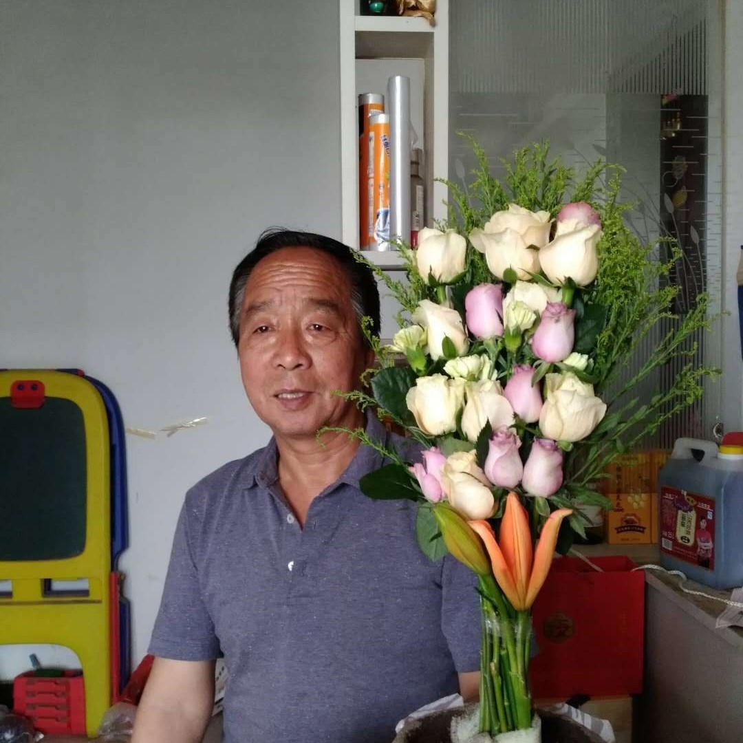 微凉还彩色的照片