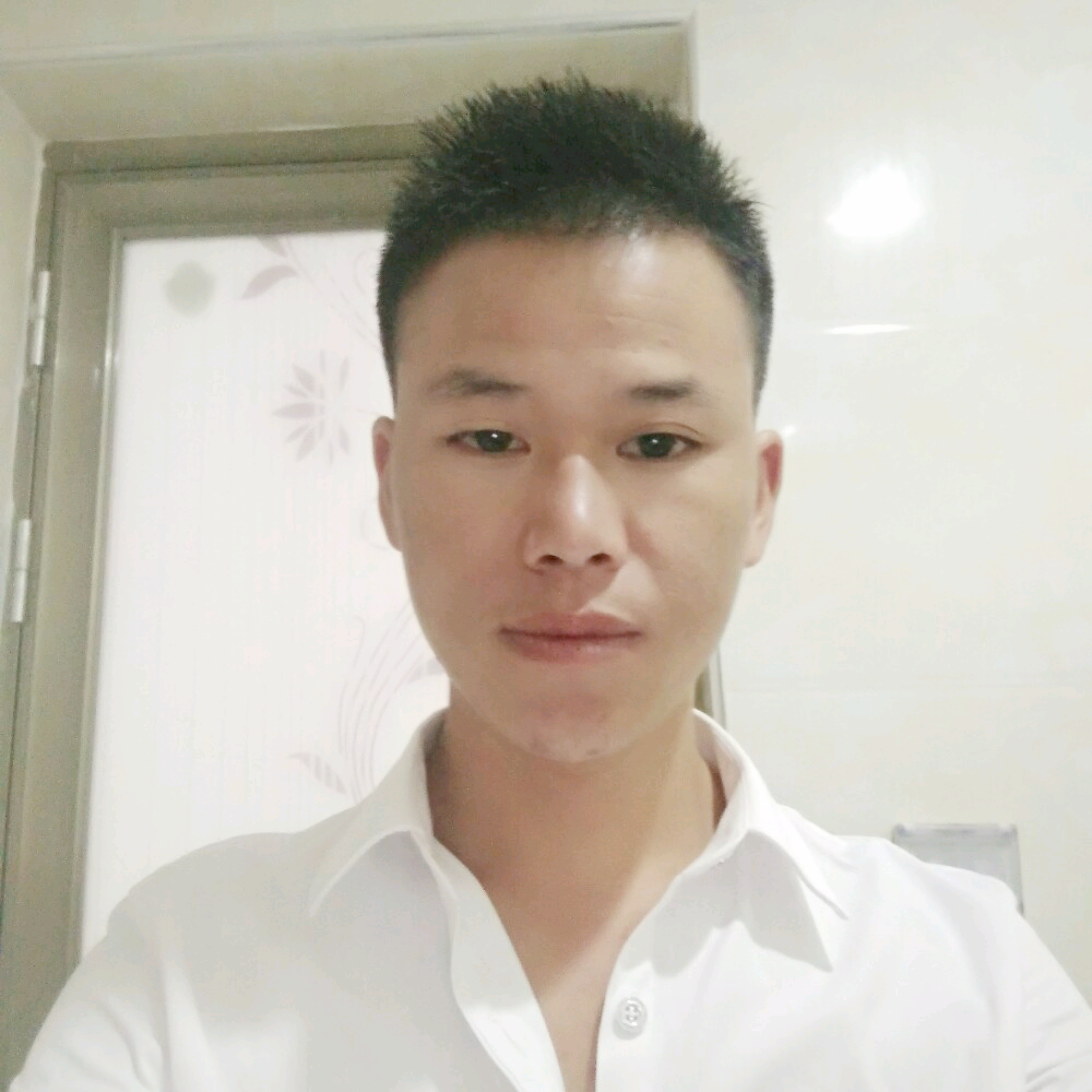 草莓与无垠的照片
