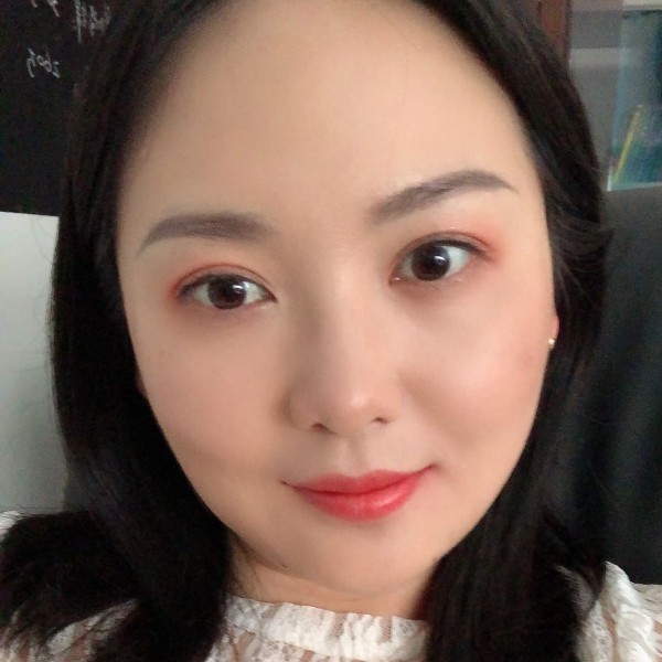良辰肆月的照片