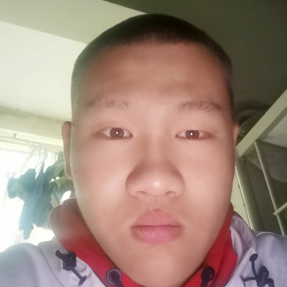 山水踢昏睡的照片
