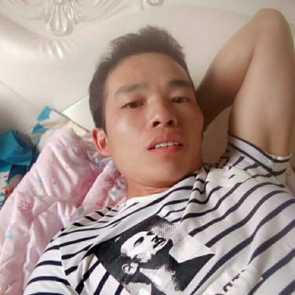 余生我陪你走的照片