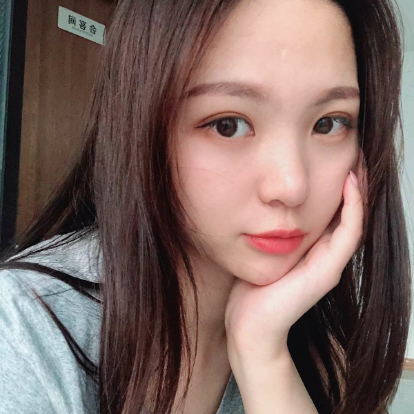 裙子笑贤惠的照片