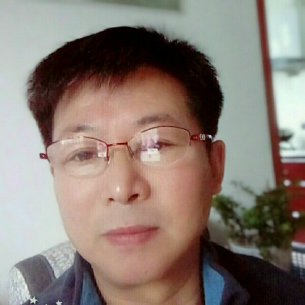 自觉爱恋锦瑟的照片