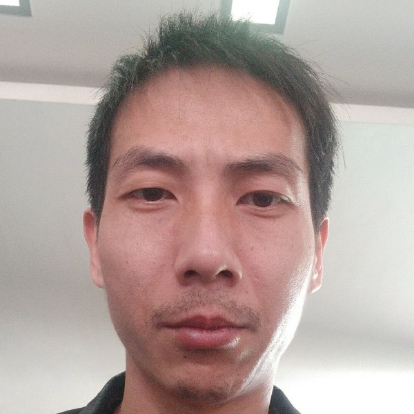 独特的酒窝的照片