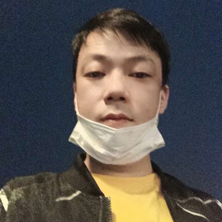 寂寞等待帽子的照片