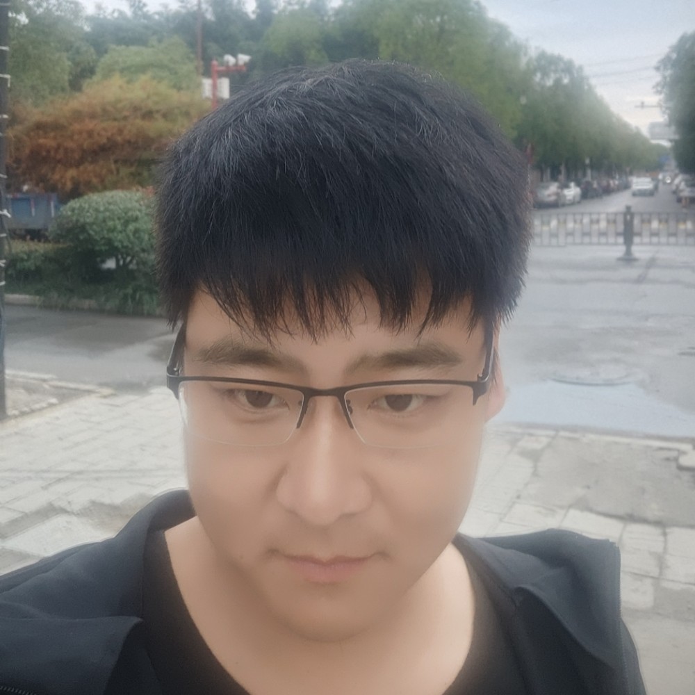 欢呼，铃铛的照片