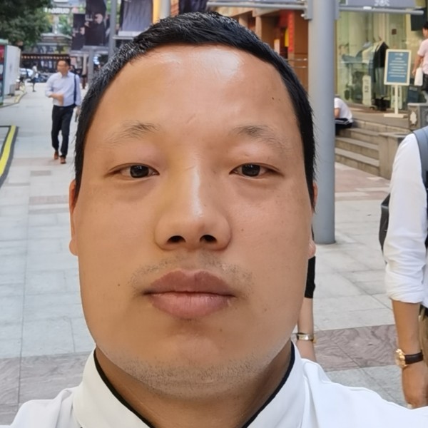 聪明苦恋溪流的照片