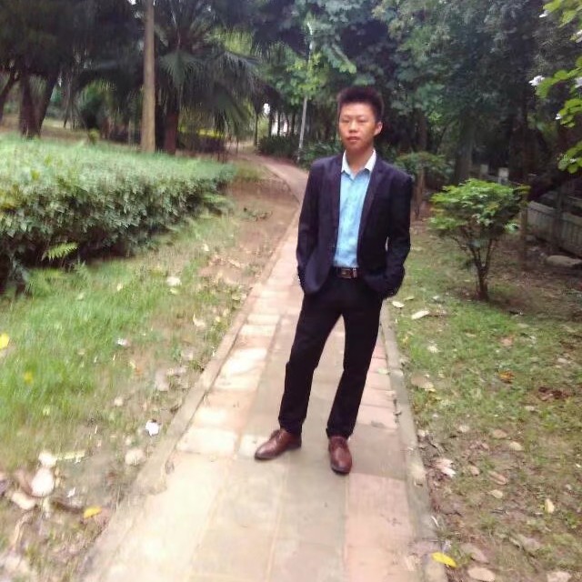 墨上村长的照片