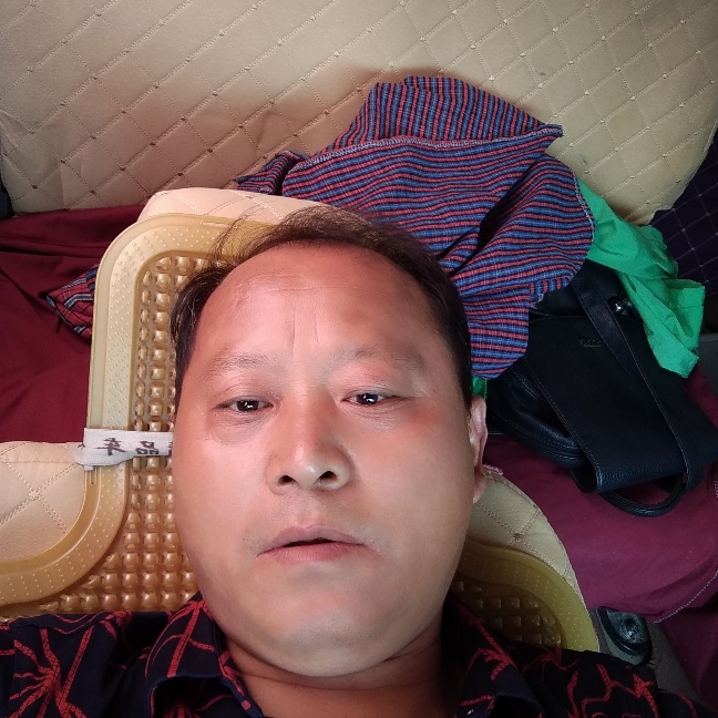清曲等待聪慧的照片